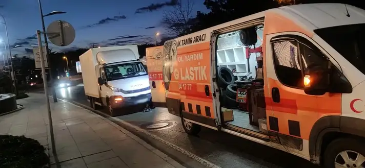 İstanbul Mobil lastik tamir hizmetinden görüntü
